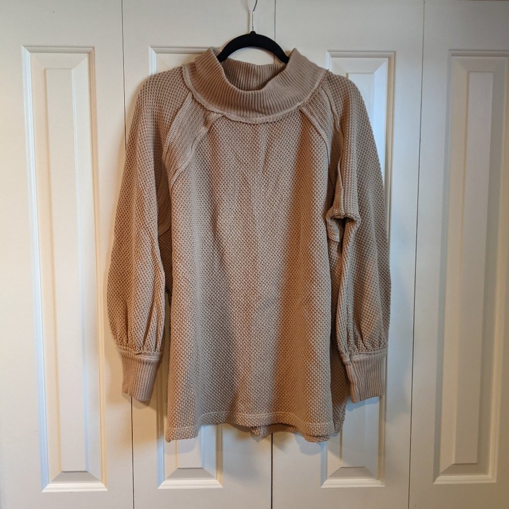 We The Free Sweater/Sweatshirt, Taupe color, in a size small.